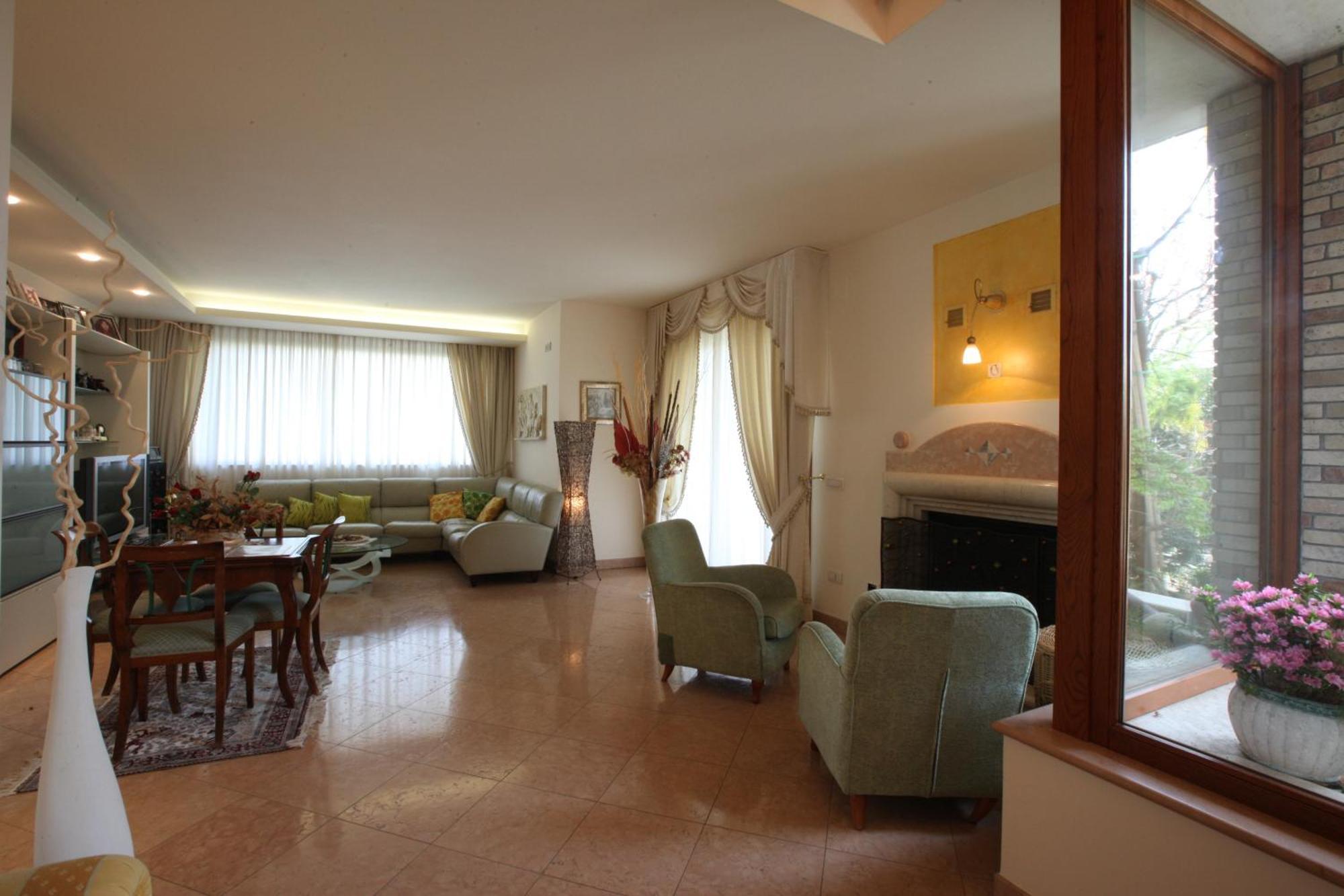Villa Gioia Rooms Montegranaro Eksteriør bilde