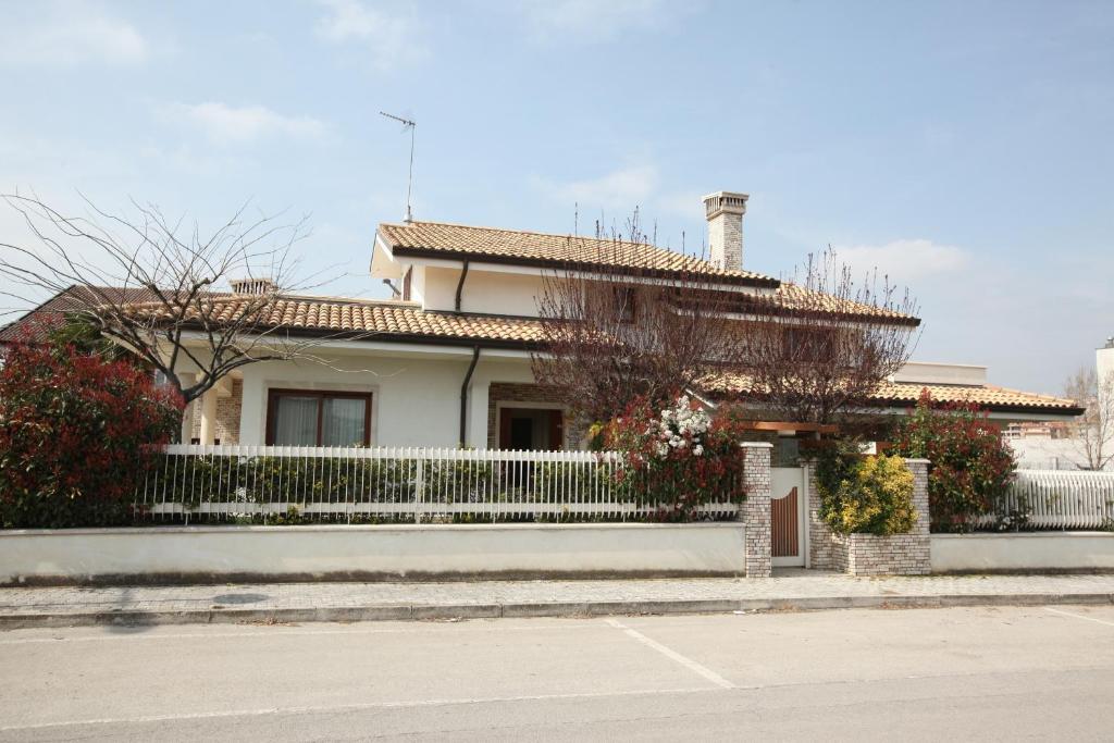 Villa Gioia Rooms Montegranaro Eksteriør bilde